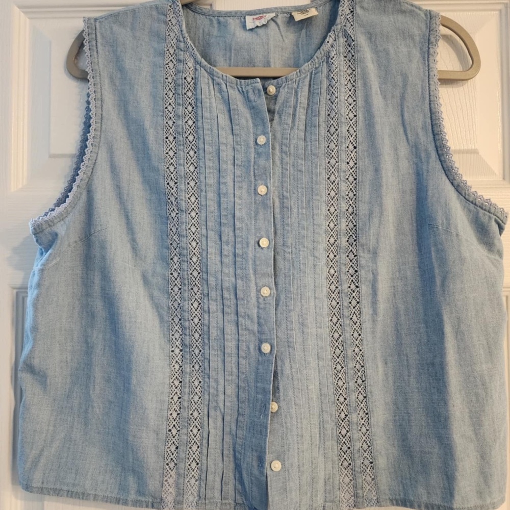 Levis tank top